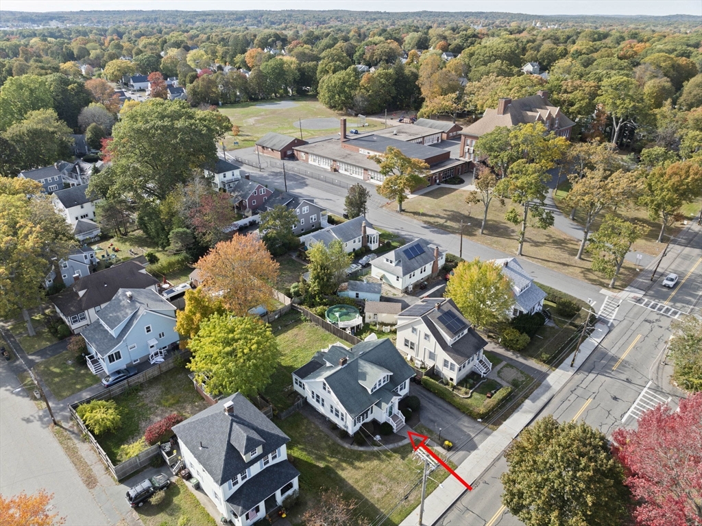 167 Cedar St, Dedham