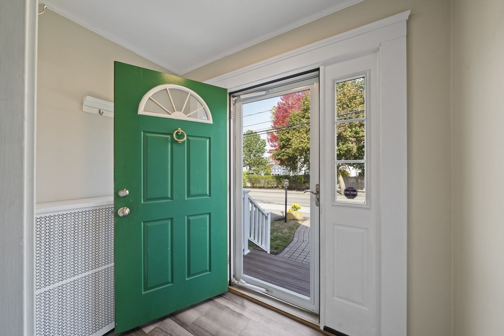 167 Cedar St, Dedham