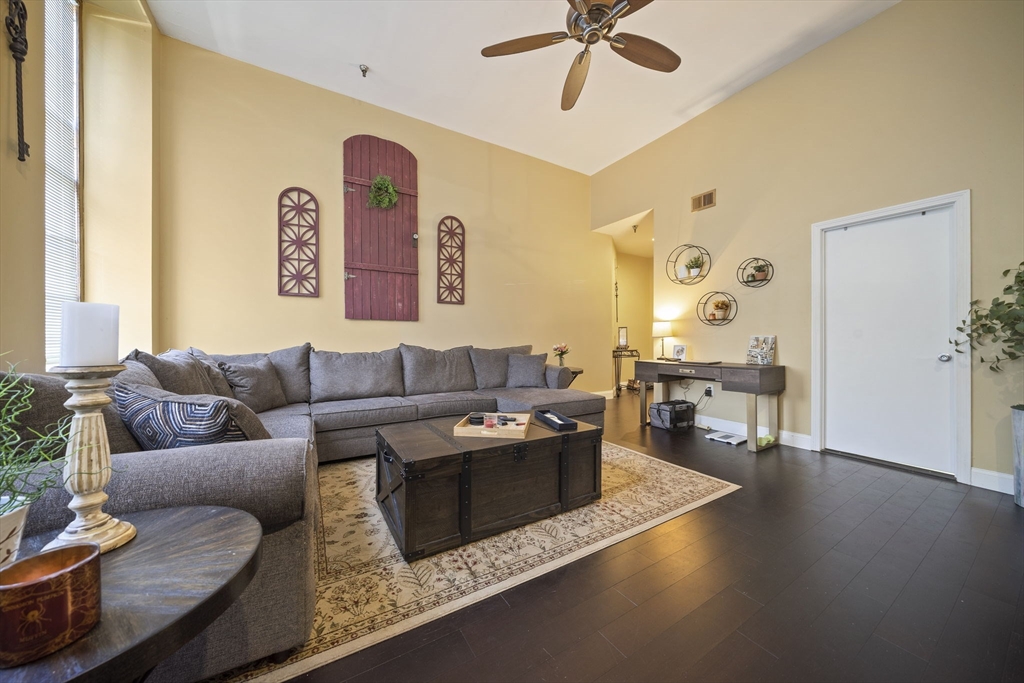 171 O'grady St. # 206 Unit: 18 aka 206