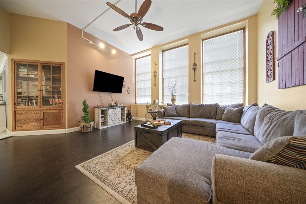 171 O'grady St. # 206 Unit: 18 aka 206