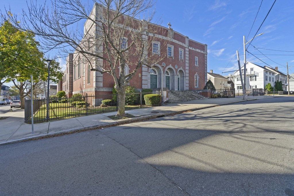 171 O'grady St. # 206 Unit: 18 aka 206