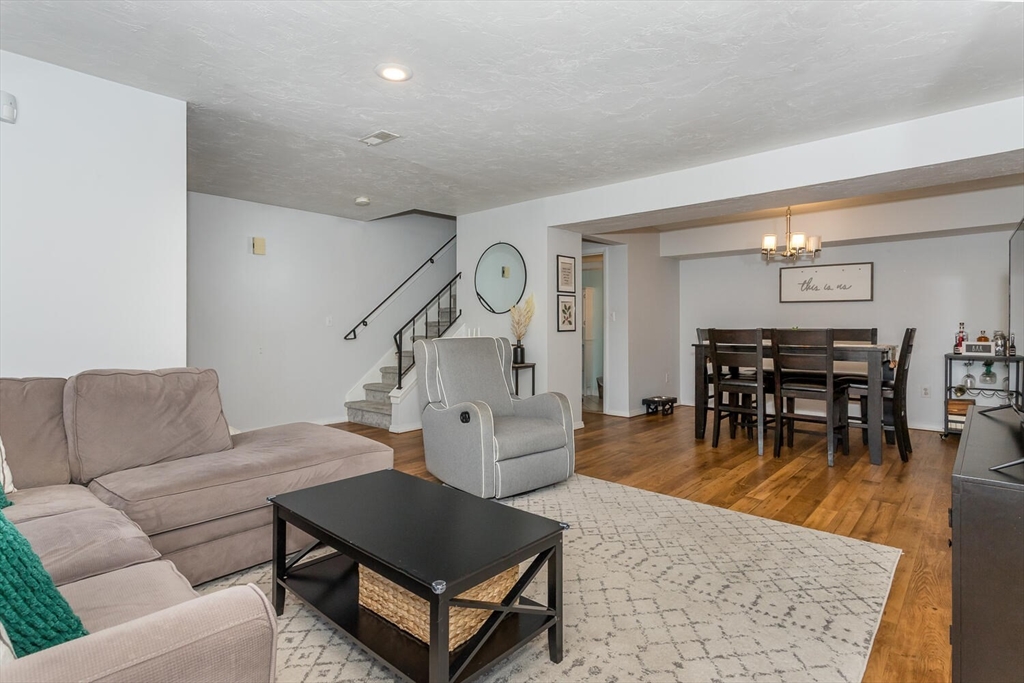 43 Elderwood Dr # 43