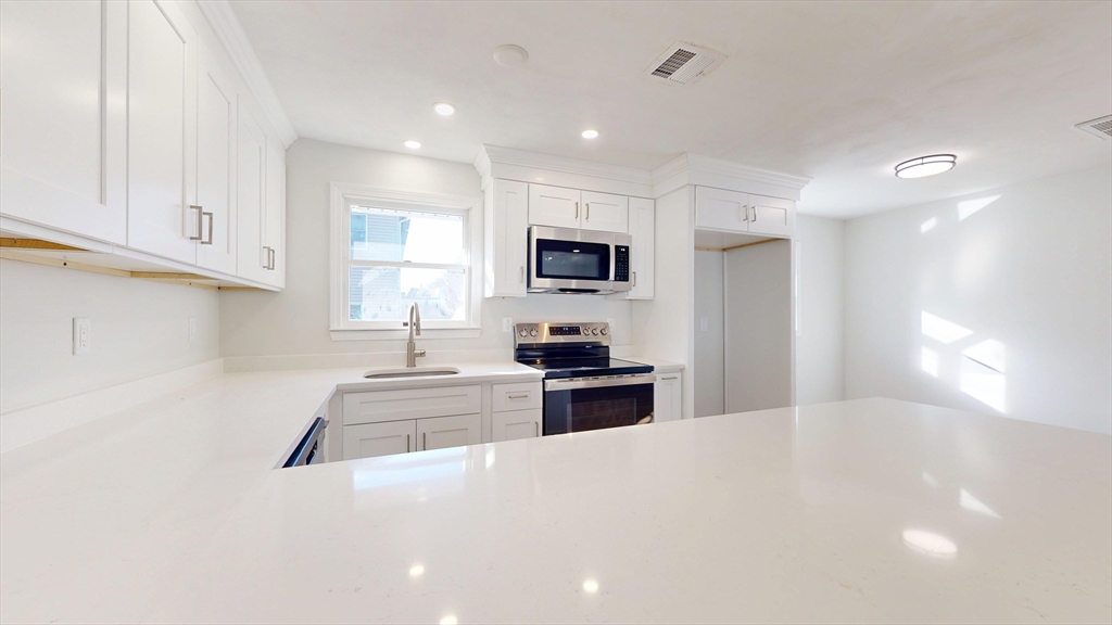 88 Roseen Road