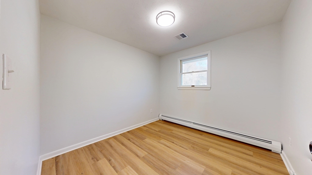 88 Roseen Road