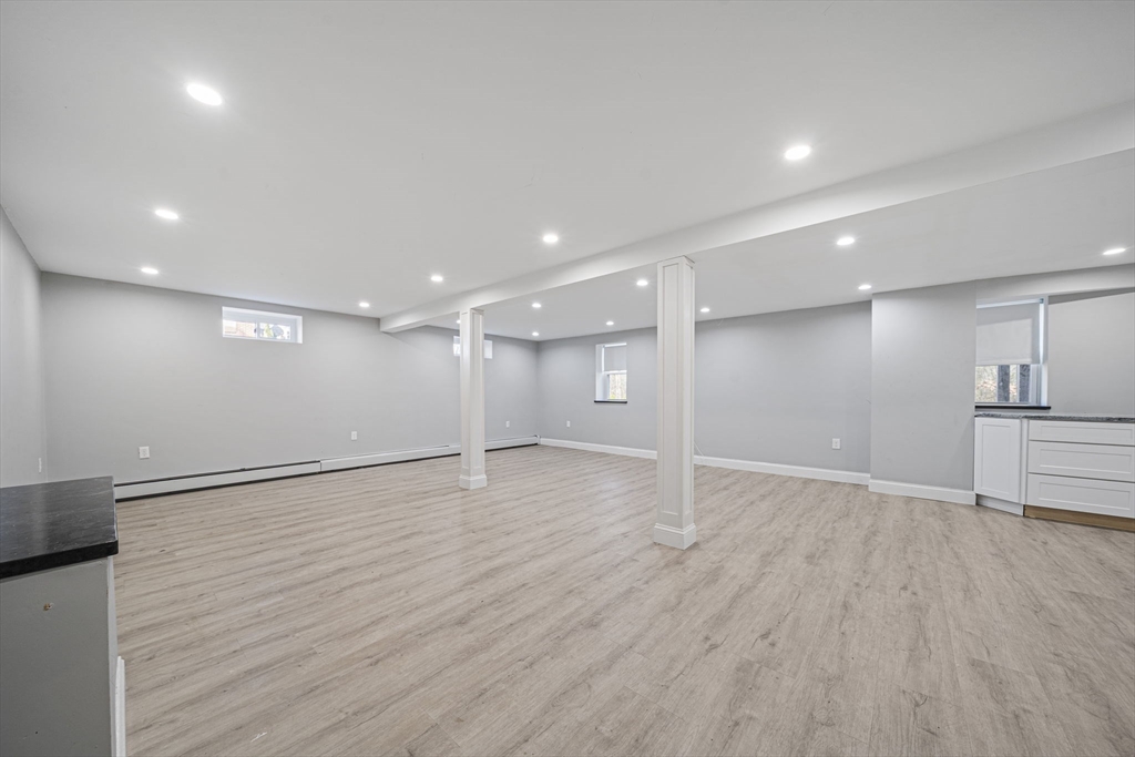 163 Pearl St