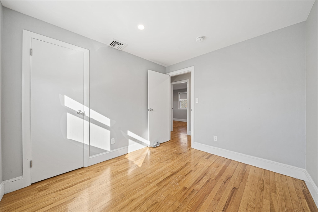 163 Pearl St