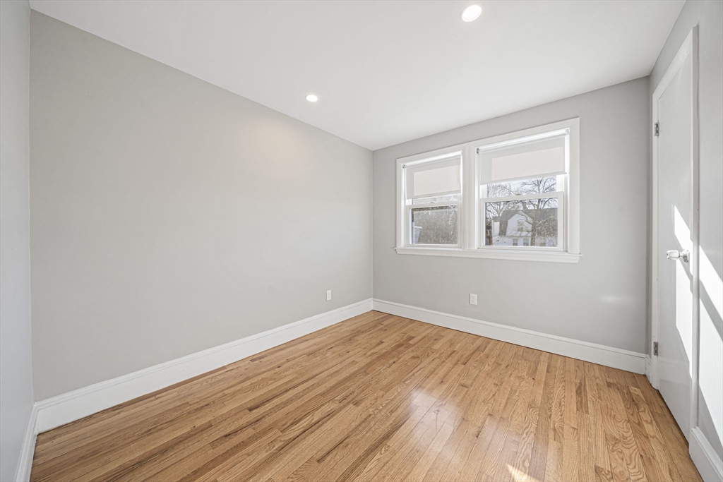 163 Pearl St