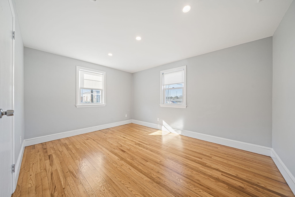 163 Pearl St