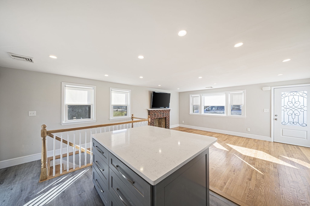 163 Pearl St