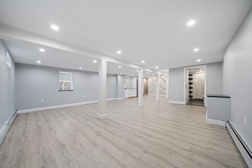 163 Pearl St