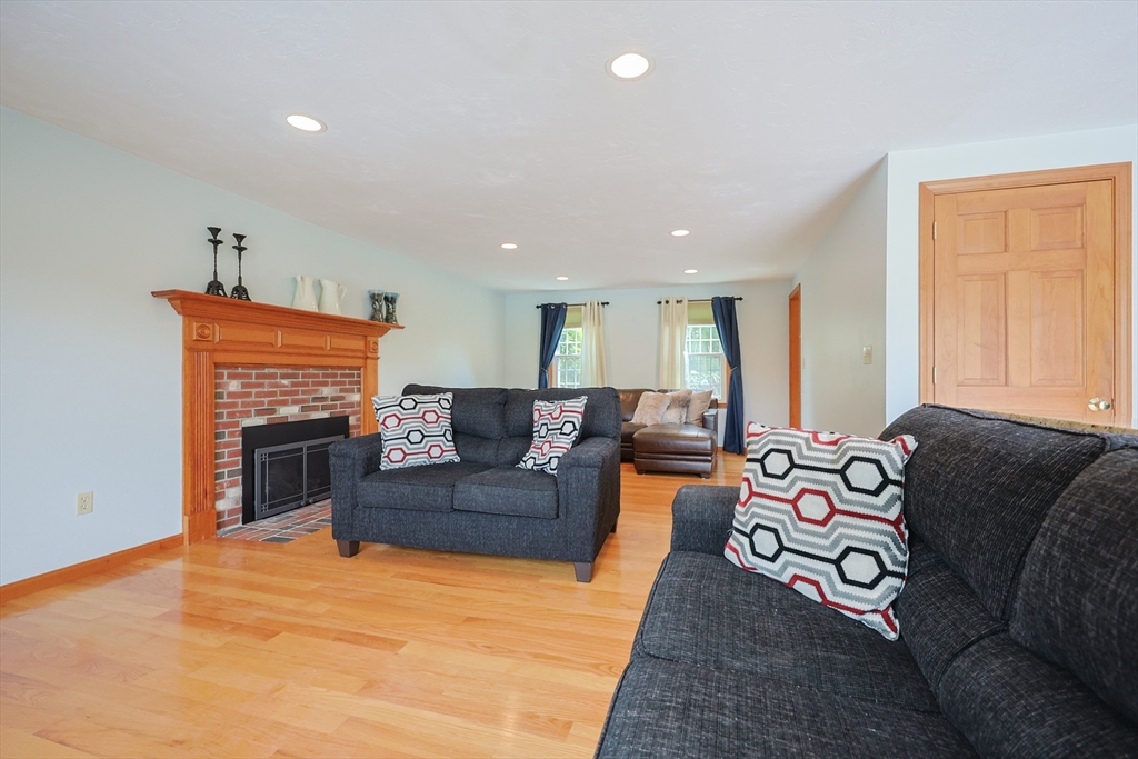 110 Cobblestone Lane