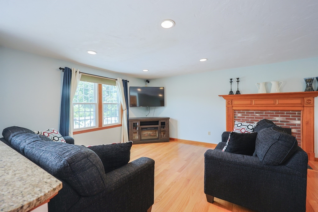 110 Cobblestone Lane