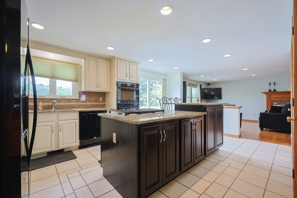 110 Cobblestone Lane