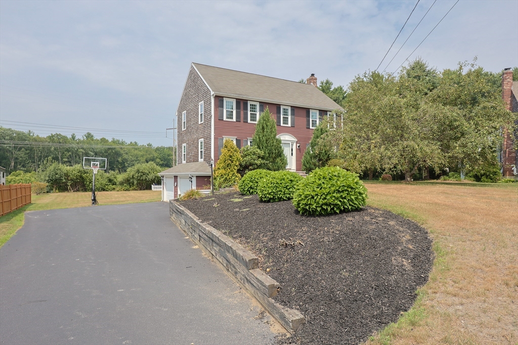 110 Cobblestone Lane