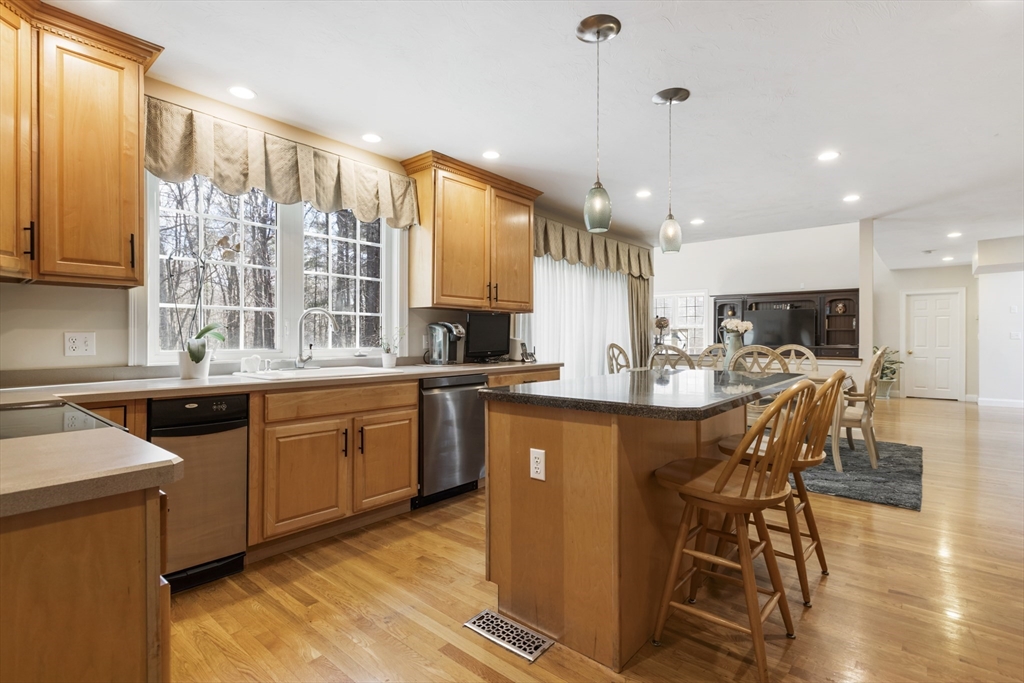 108 Waterford Dr