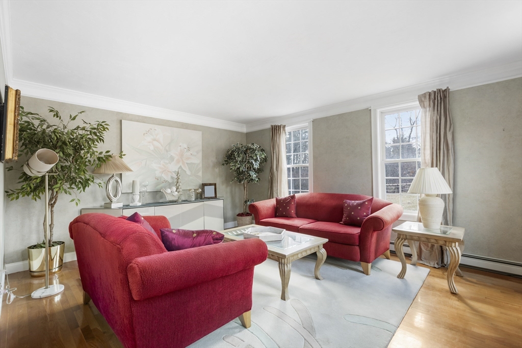 108 Waterford Dr