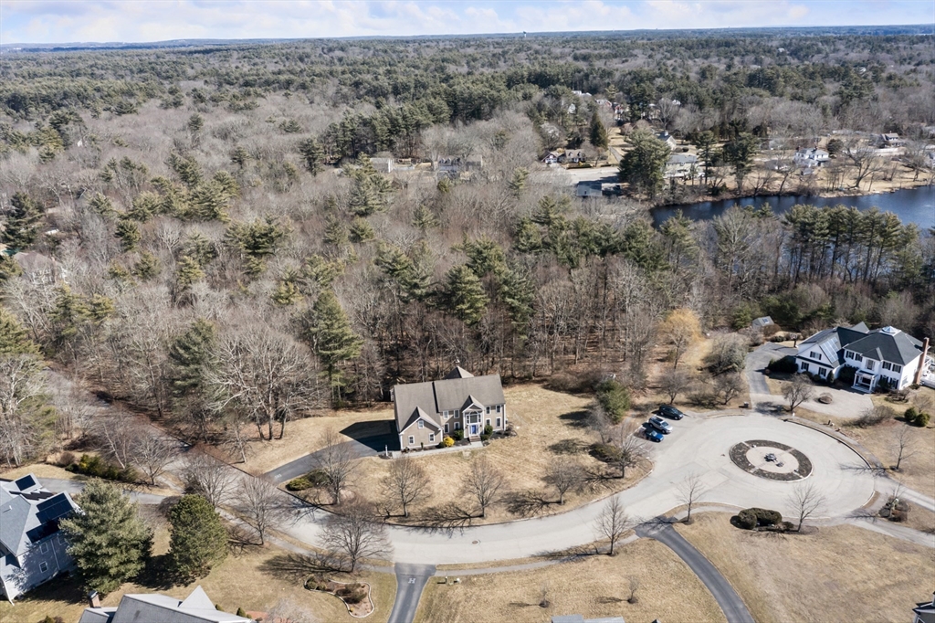 108 Waterford Dr