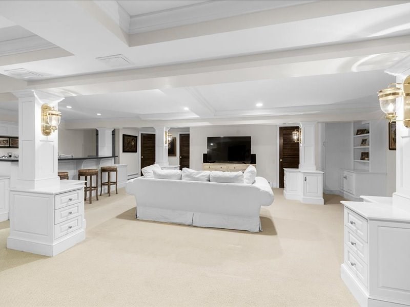 6 Brewer Way