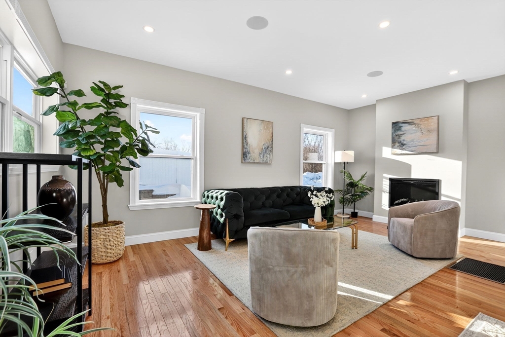 1 Goddard Dr
