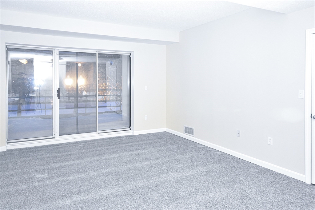 10 Pleasant St # 205