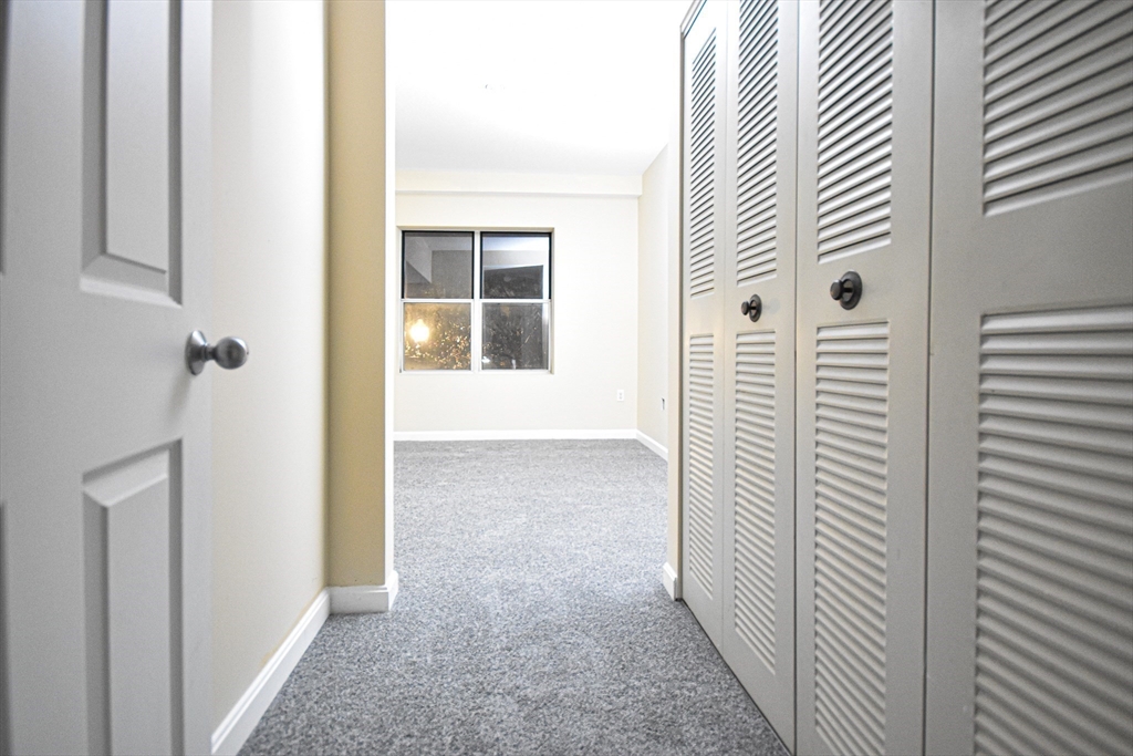 10 Pleasant St # 205