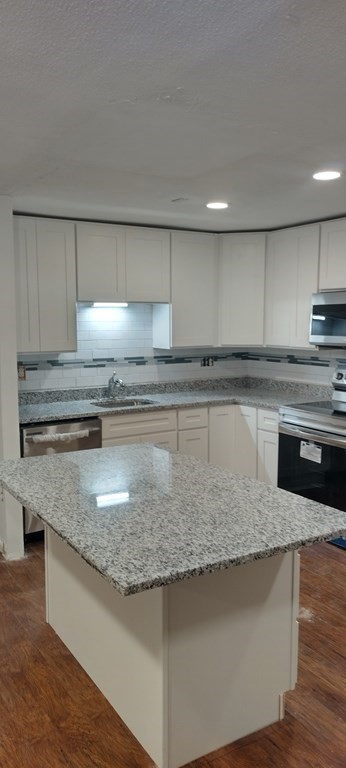 97 Colonel Bell Dr # 8