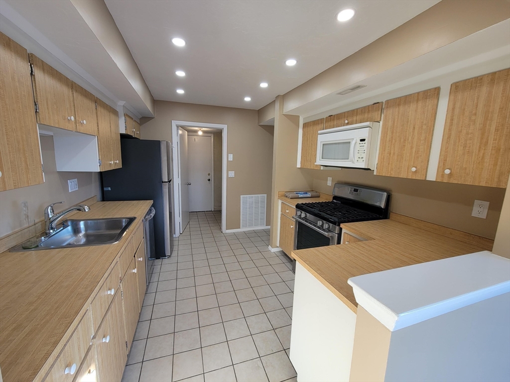 17 Elderwood Drive # 17