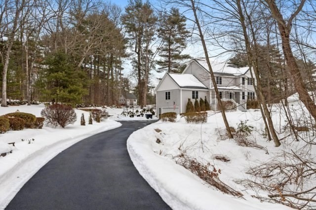 3 Mohegan Circle