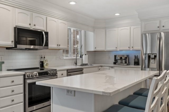 3 Mohegan Circle