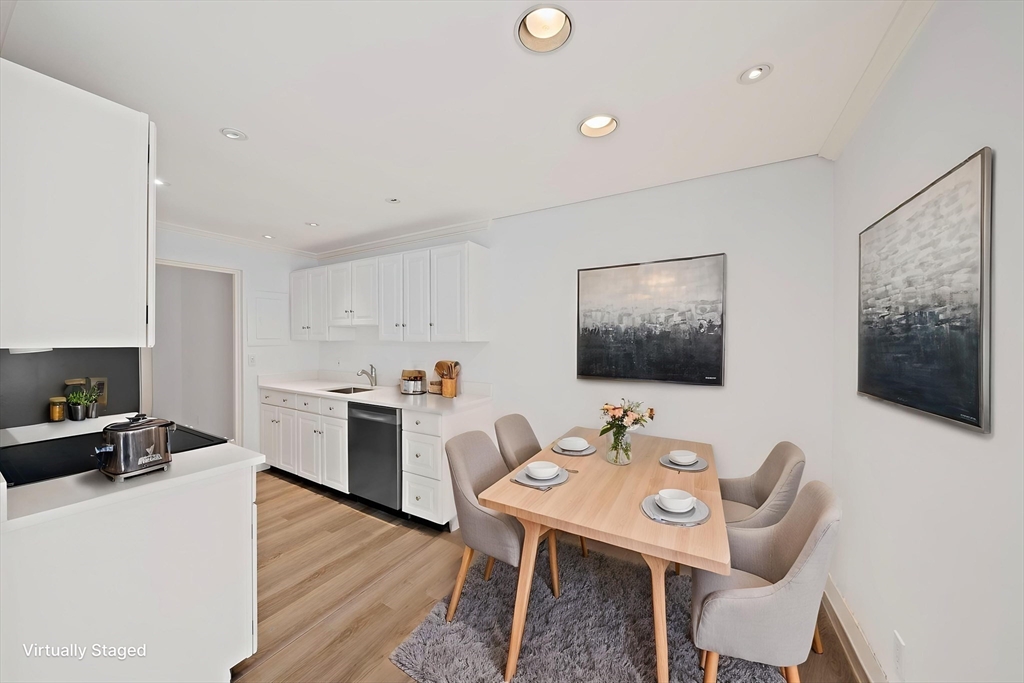 1204 Greendale Ave # 128