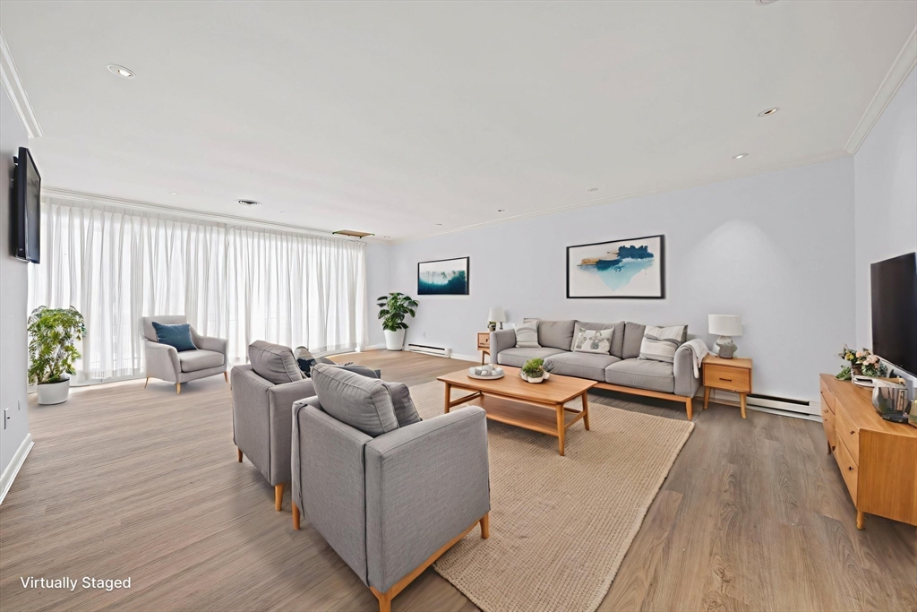 1204 Greendale Ave # 128