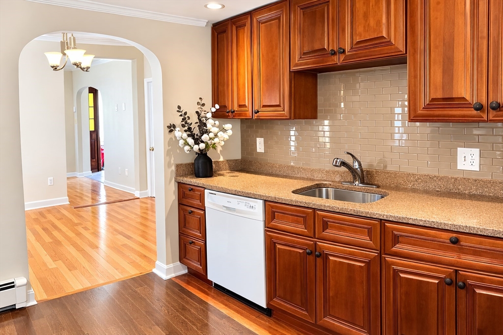 20 Quincy St Unit: B