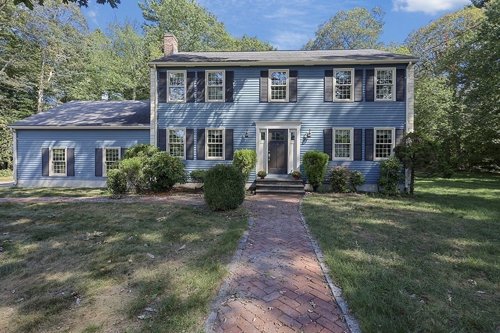 6 Lydia Ln