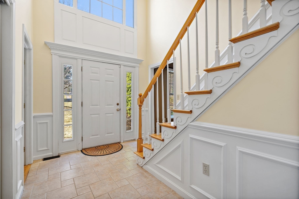 15 Winterberry Dr