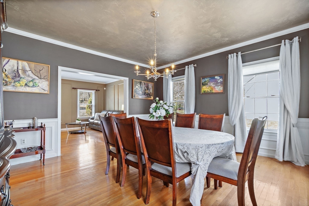 15 Winterberry Dr