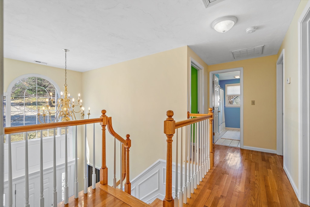 15 Winterberry Dr