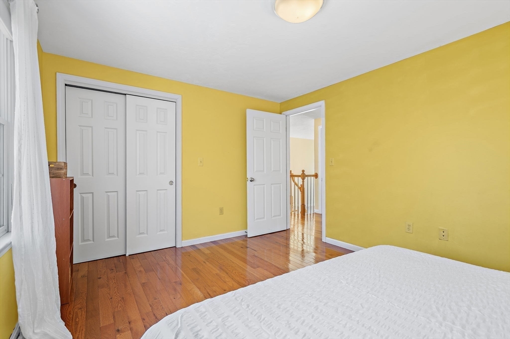 15 Winterberry Dr
