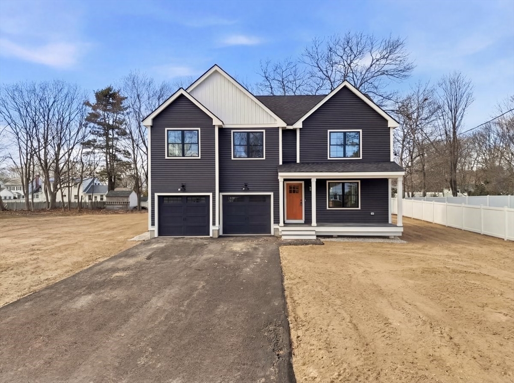 33 Donahue Way
