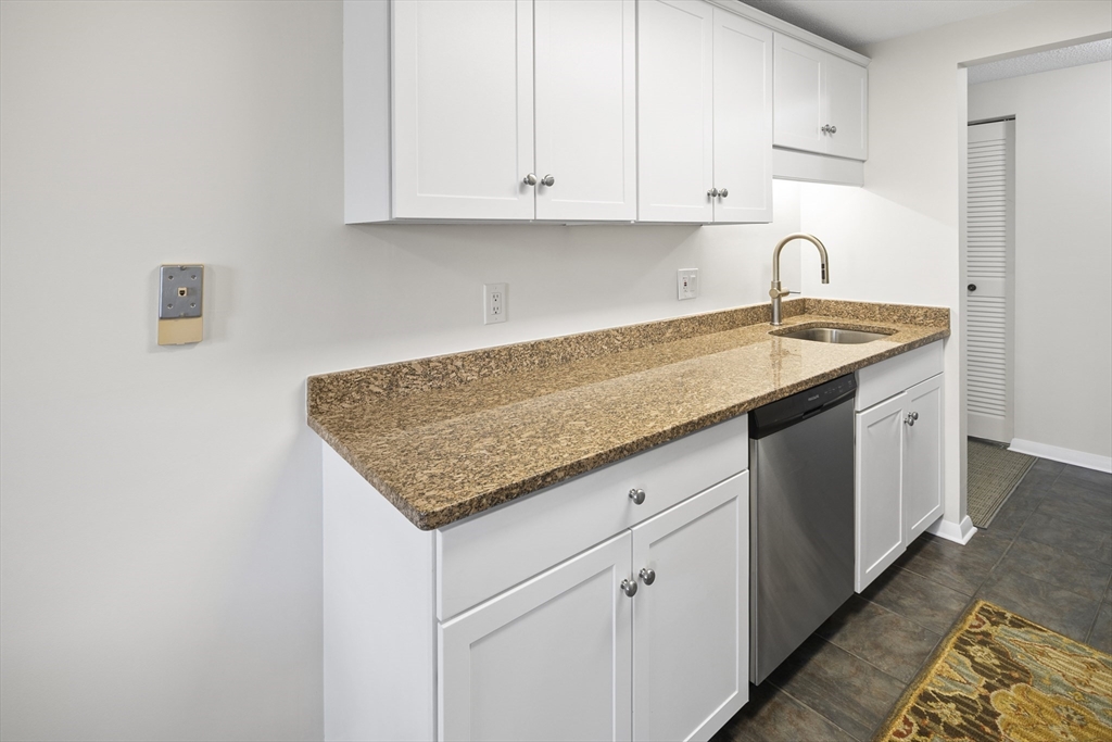 220 Bedford St # 6 Unit: E-6