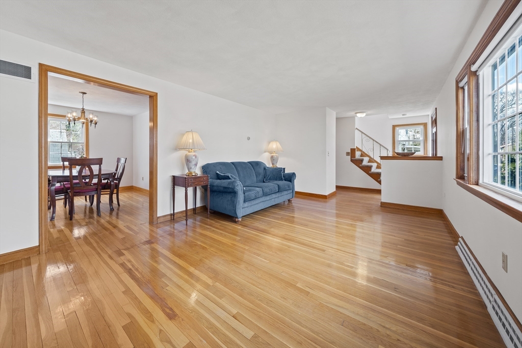 32 Nichols Ave