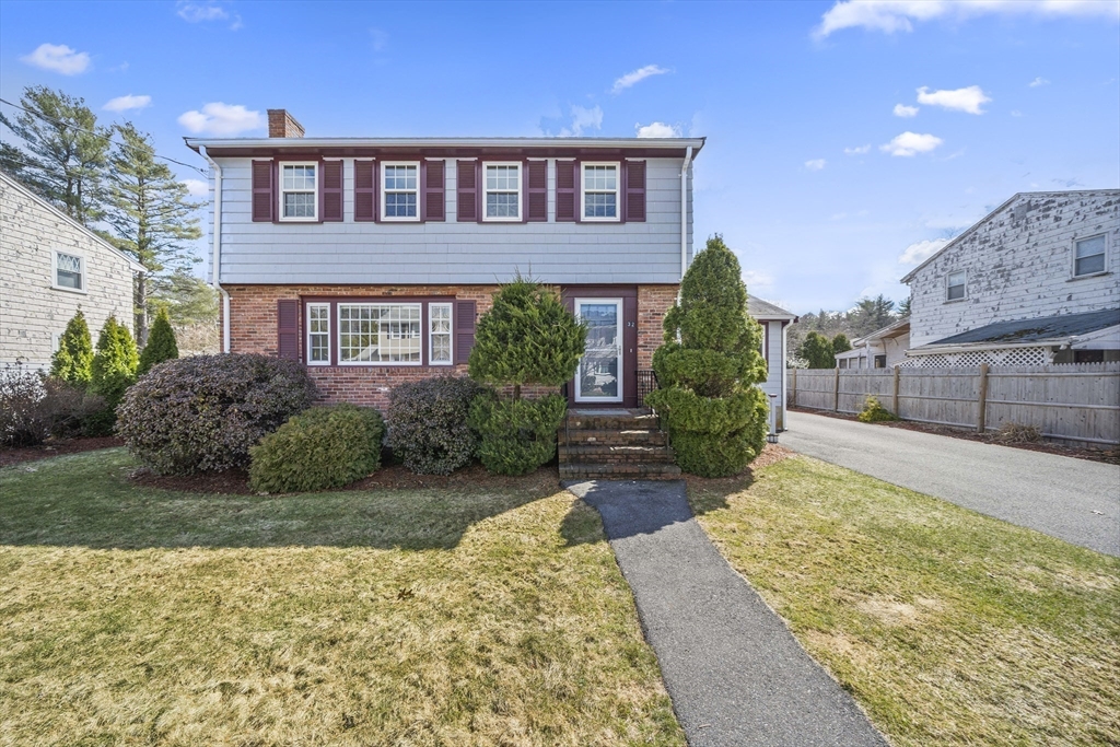 32 Nichols Ave
