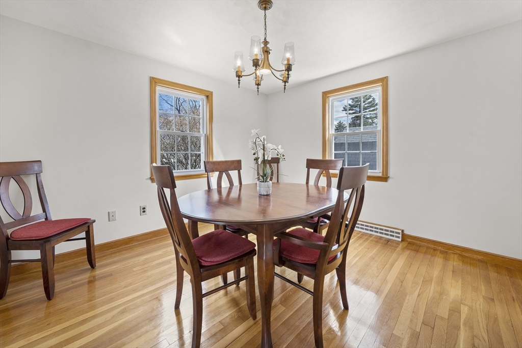 32 Nichols Ave