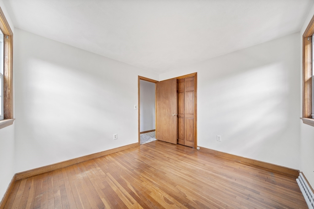 32 Nichols Ave