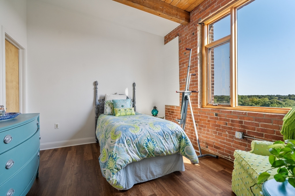 147 Centre Street # 603