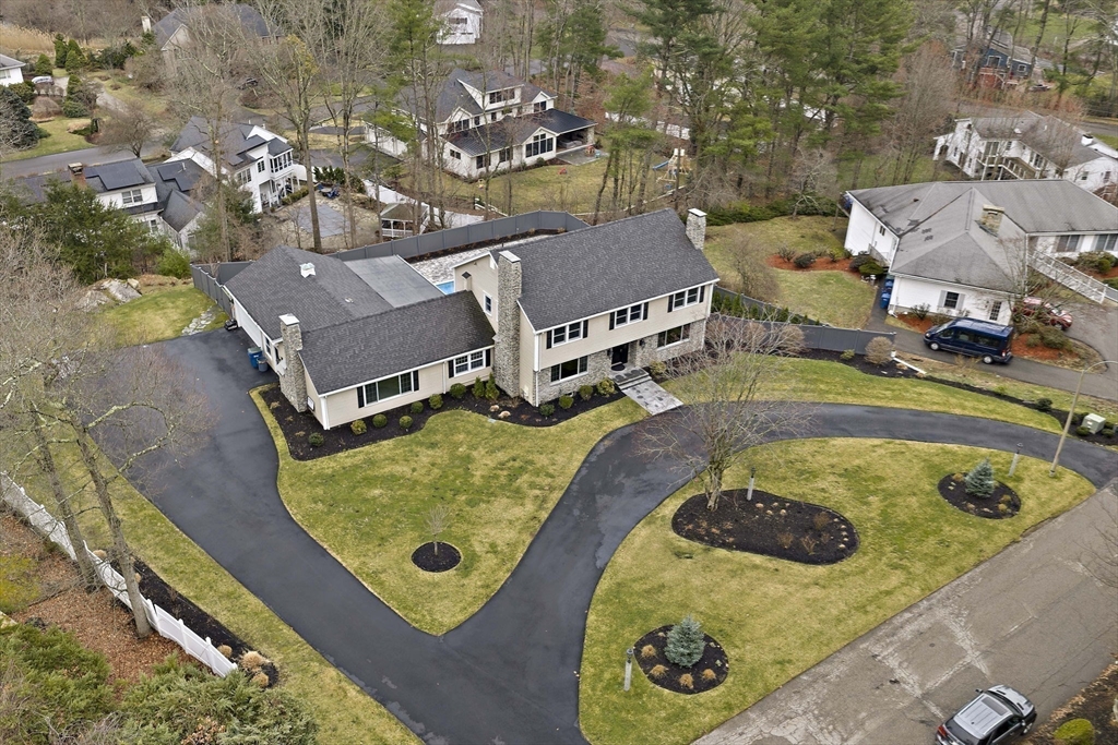 49 Algonquin Rd