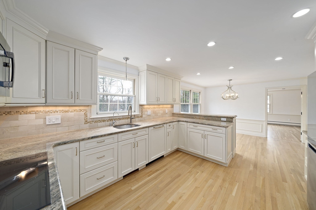 49 Algonquin Rd
