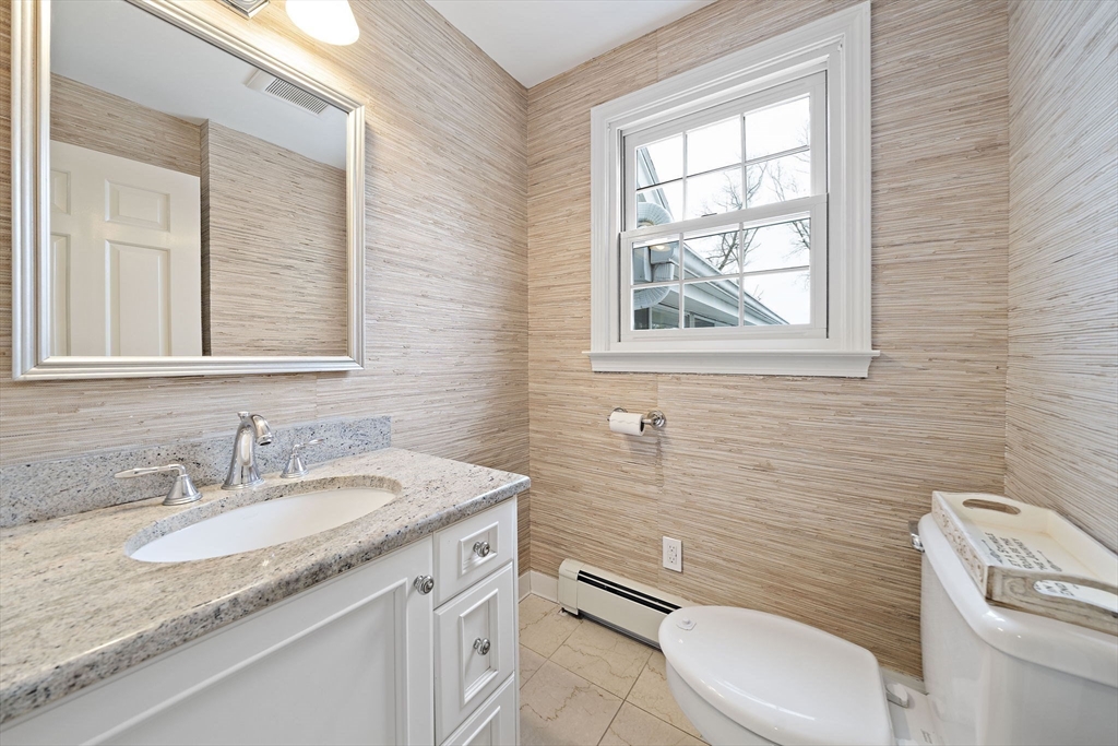 49 Algonquin Rd