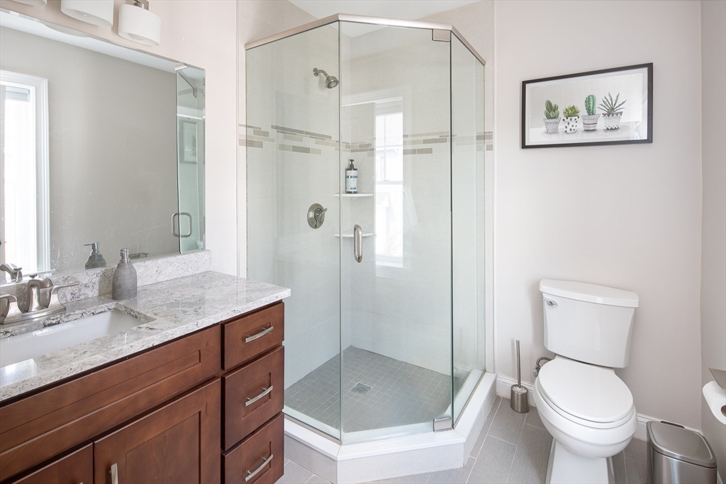 150 Quincy Ave Unit: 3A