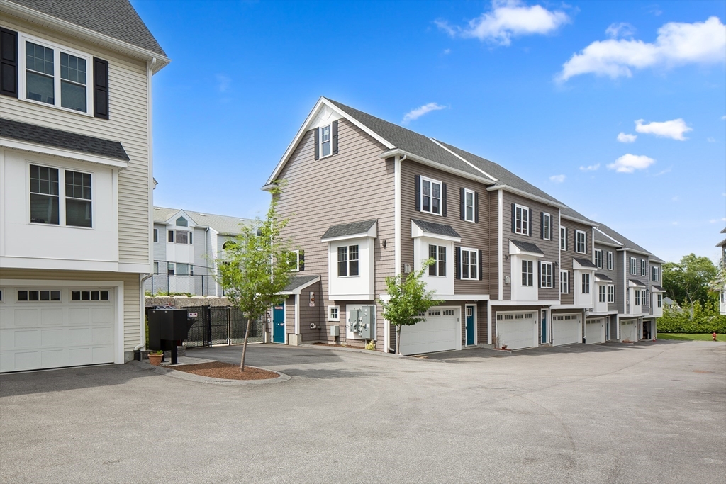 150 Quincy Ave Unit: 3A