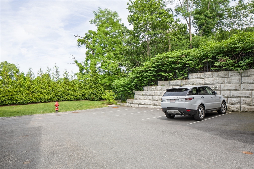 150 Quincy Ave Unit: 3A